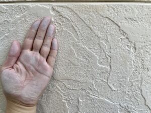 塗膜の劣化が始まると見られる変化